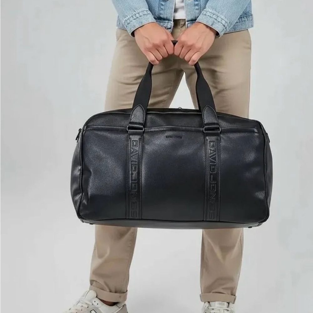 Elegant Black Duffel Bag for Men - Picture 1 of 7